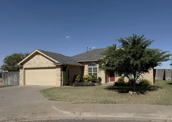 1515 Yorkshire Avenue, Wolfforth, TX 79382