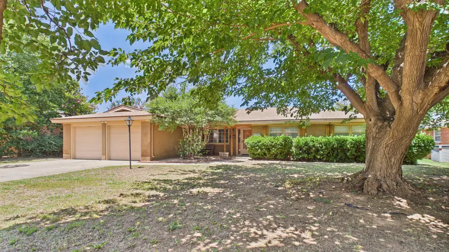 3022 67th Street, Lubbock, TX 79413 - #3