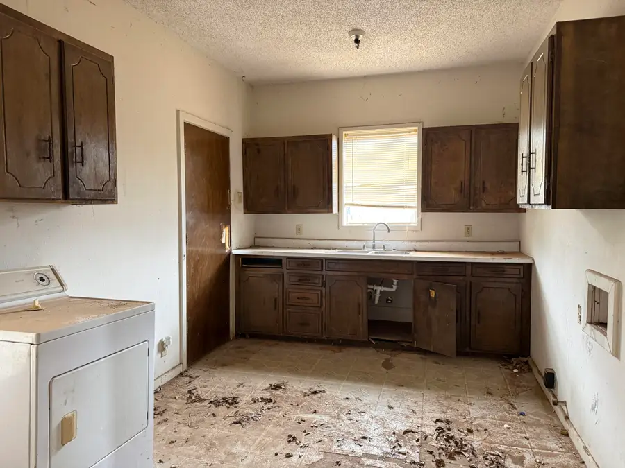 1217 Montgomery Street, Memphis, TX 79245 - #2
