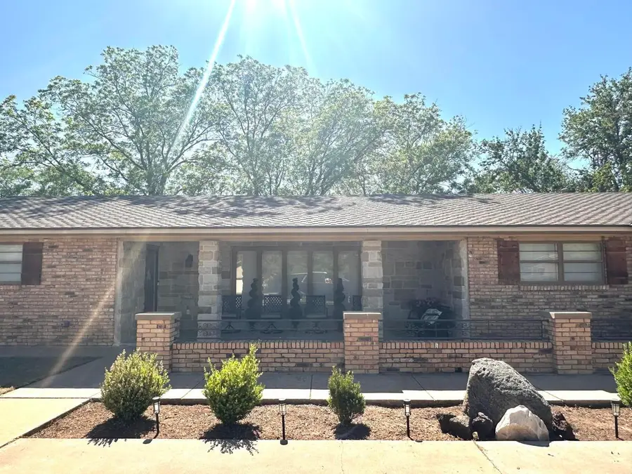 1305 Itasca Street, Plainview, TX 79072 - #3