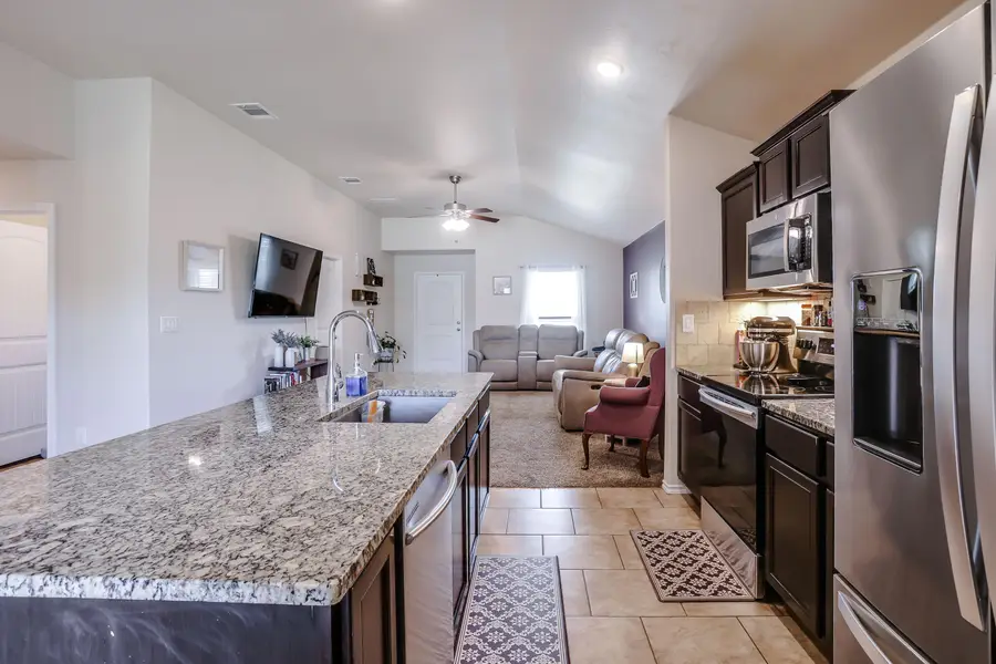 3718 Norwich Avenue, Lubbock, TX 79407 - #3