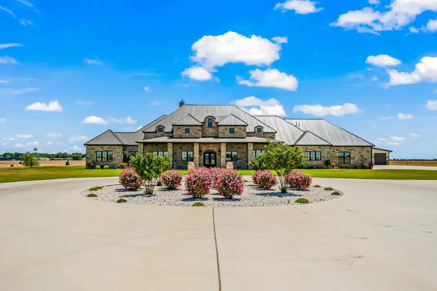 8216 E County Road 6100, Idalou, TX 79329 - #2