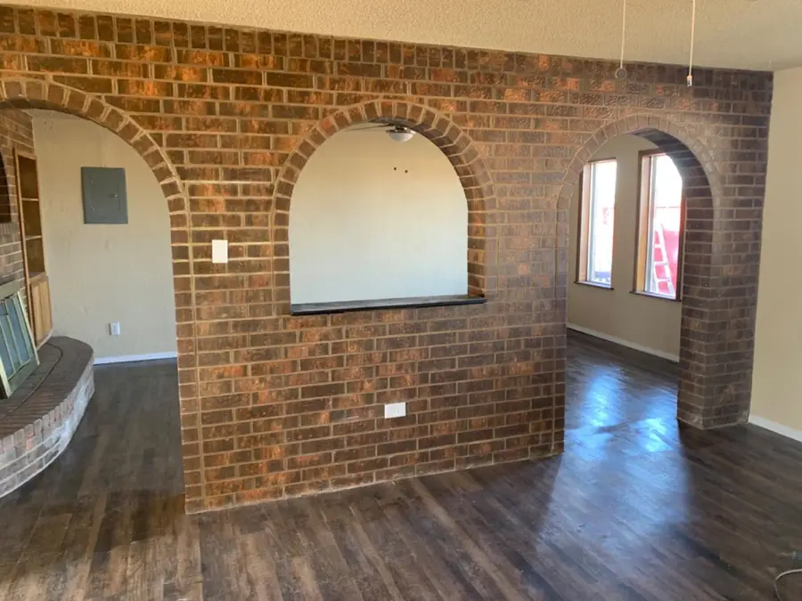 206 Ave T, Levelland, TX 79336 - #2