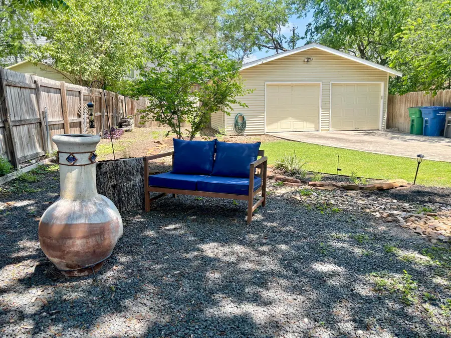 221 E French Place, San Antonio, TX 78212 - #3