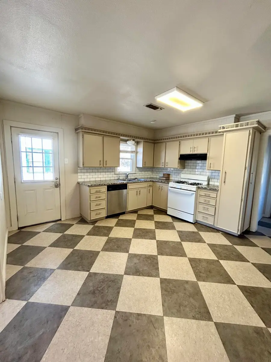 2610 36th Street, Lubbock, TX 79413 - #3