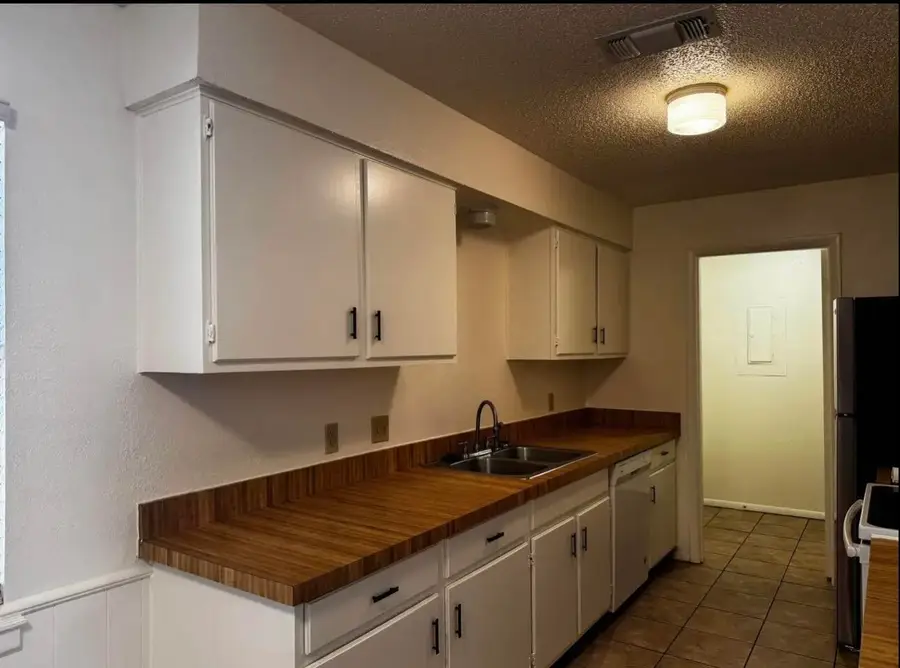 8417 Flint Avenue, Lubbock, TX 79423 - #3
