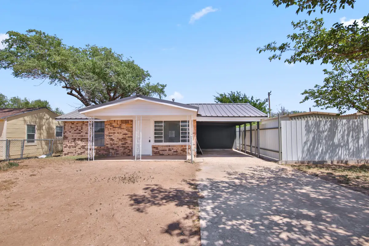 312 N Avenue R, Lubbock, TX 79415 - #1
