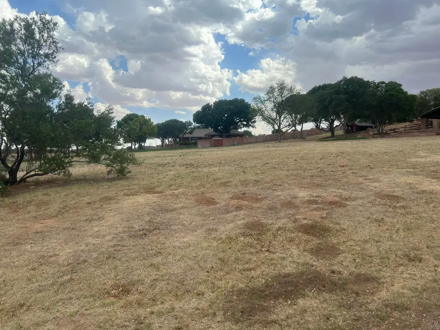 411 Mill Road, Lubbock, TX 79403 - #2