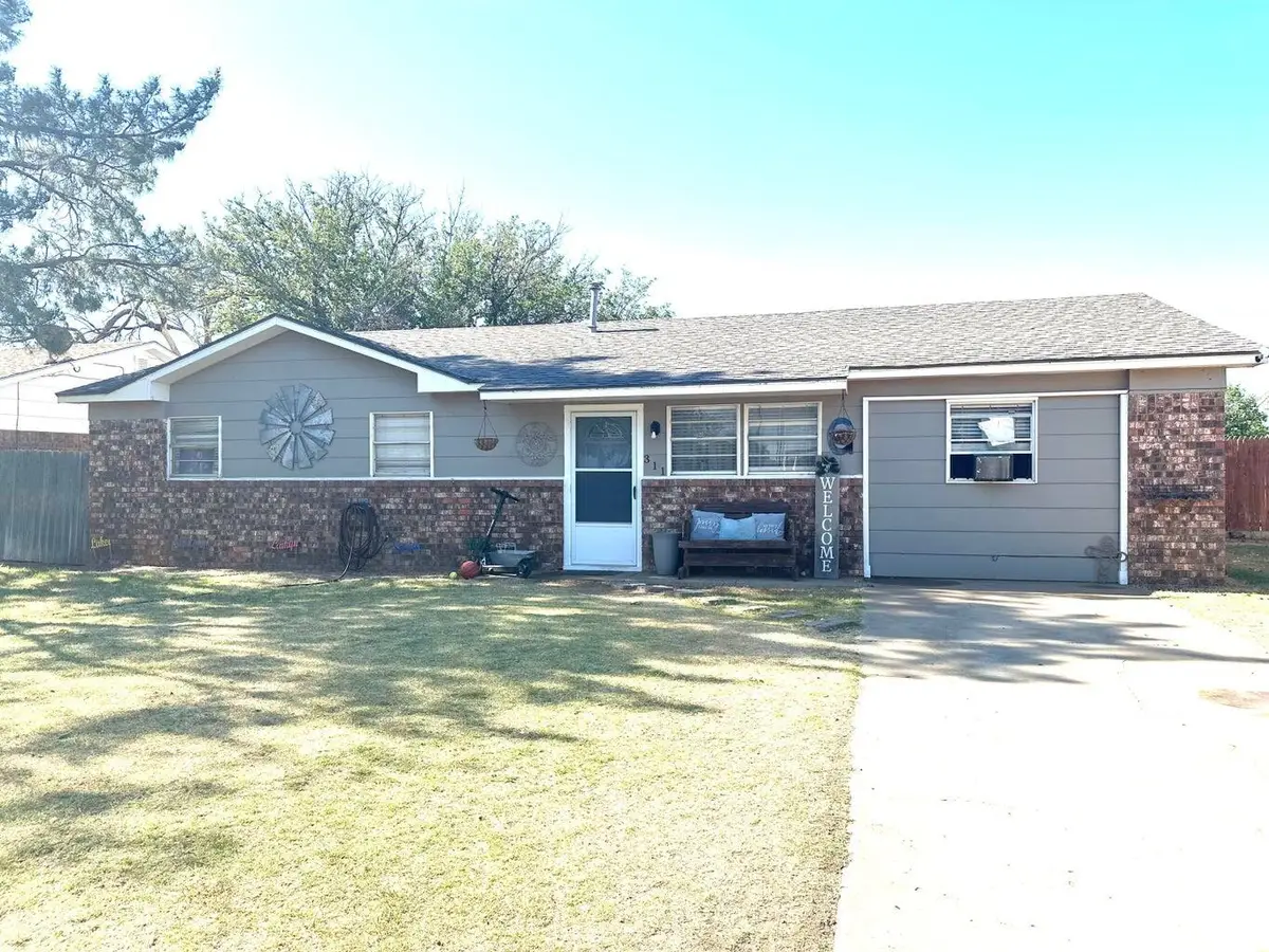 311 W 13th Street, Hale Center, TX 79041 - #1