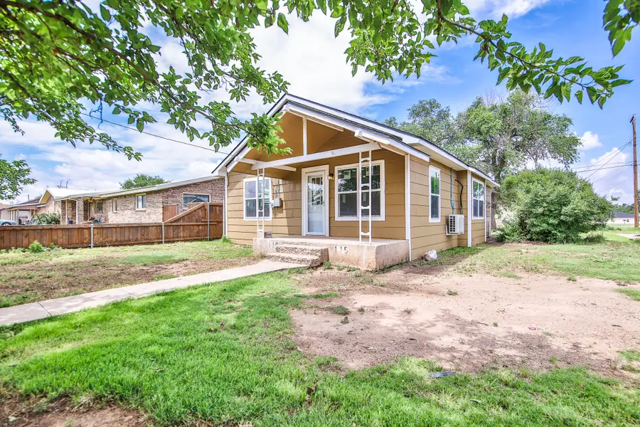 115 Yonkers Street, Plainview, TX 79072 - #2