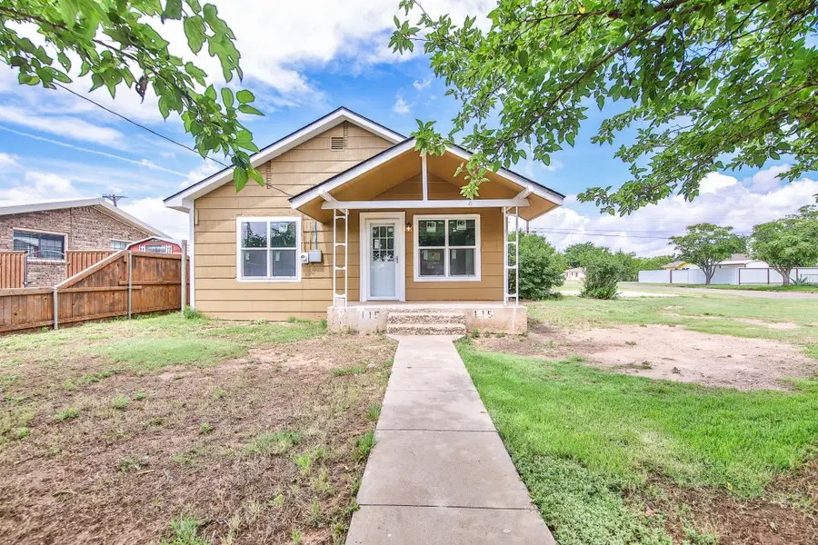 115 Yonkers Street, Plainview, TX 79072 - #3