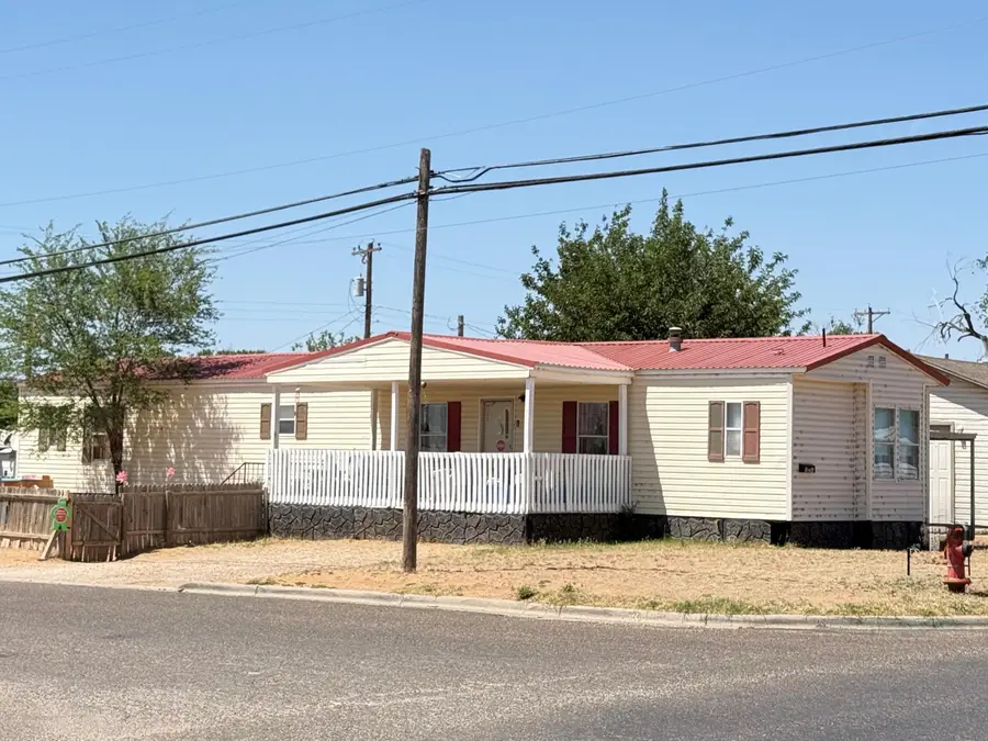 1845 8th Street, Levelland, TX 79336 - #2
