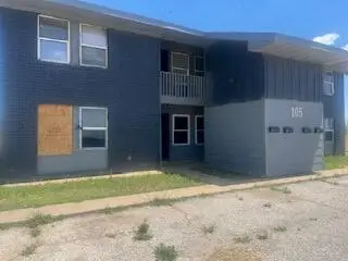 105 Pecos Place, Plainview, TX 79072 - #2
