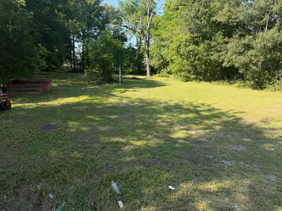 904 Burton Avenue, Orange, TX 77630 - #2