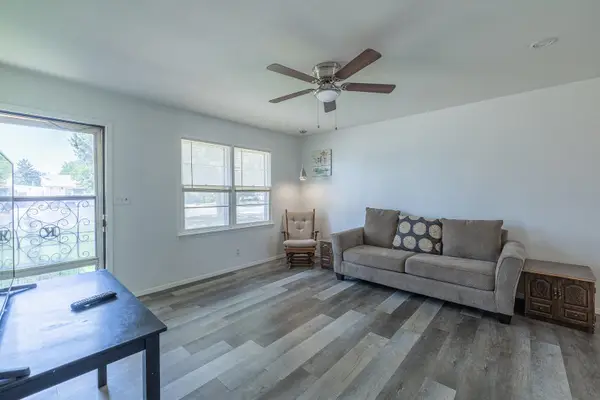1030 W Dickens Street, Slaton, TX 79364