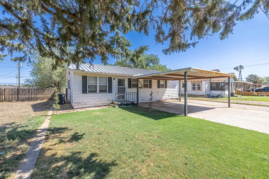 1030 W Dickens Street, Slaton, TX 79364 - #3