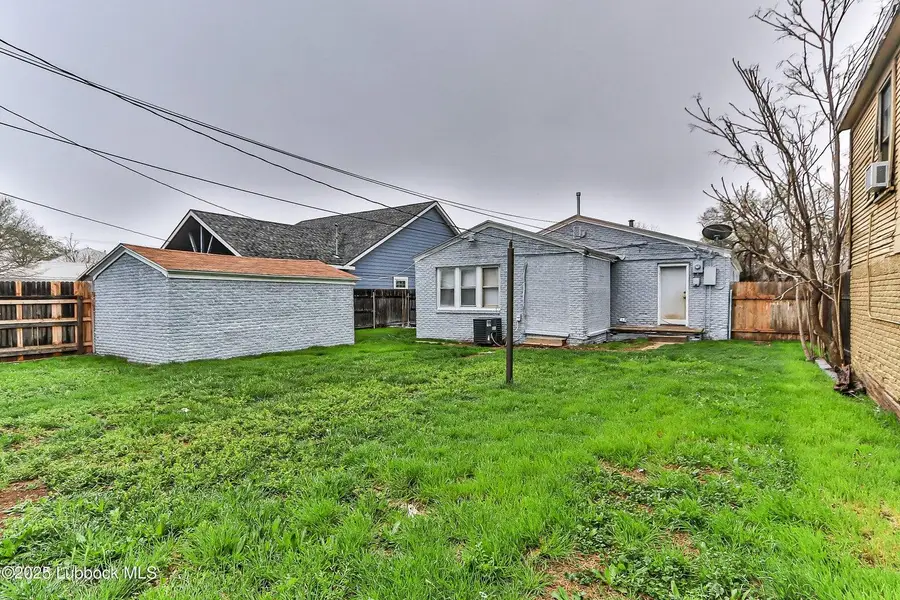 2310 15th Street, Lubbock, TX 79401 - #2