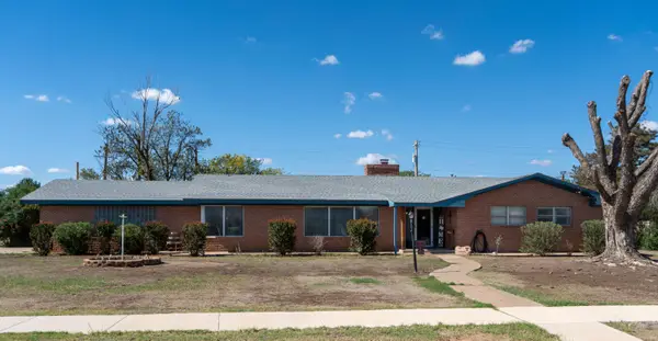 820 W Missouri Street, Floydada, TX 79235