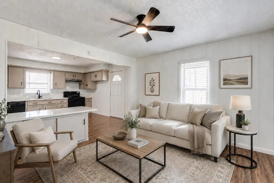 704 11th Street, Shallowater, TX 79363 - #3