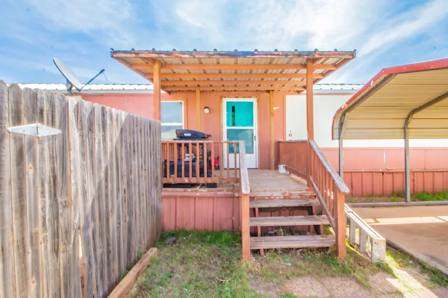 1003 E Warren Street, Brownfield, TX 79316 - #3