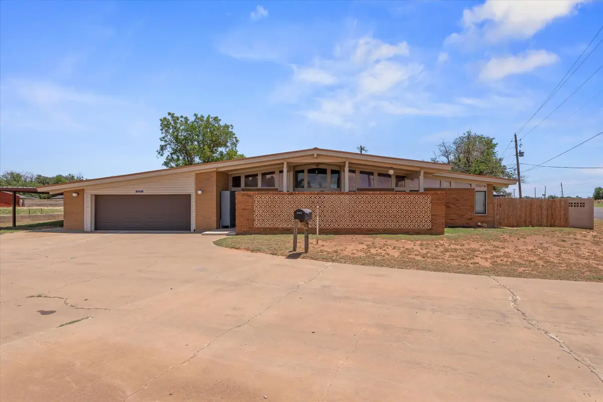 1011 N 22nd Street, Lamesa, TX 79331 - #1