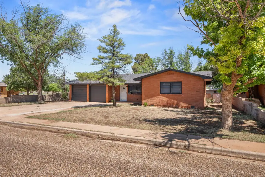 506 N 21st Street, Lamesa, TX 79331 - #3