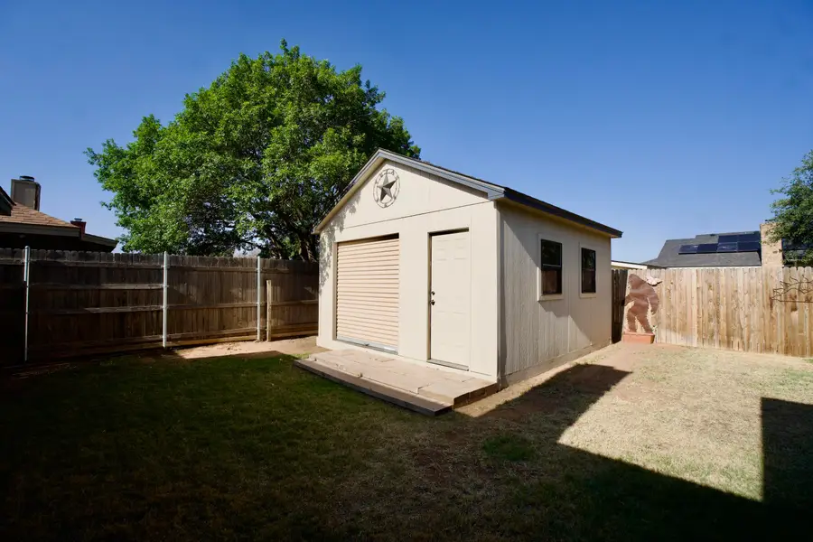 6916 Hope Avenue, Lubbock, TX 79424 - #2
