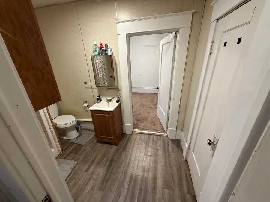 911 Ave. E Street, Abernathy, TX 79311 - #2