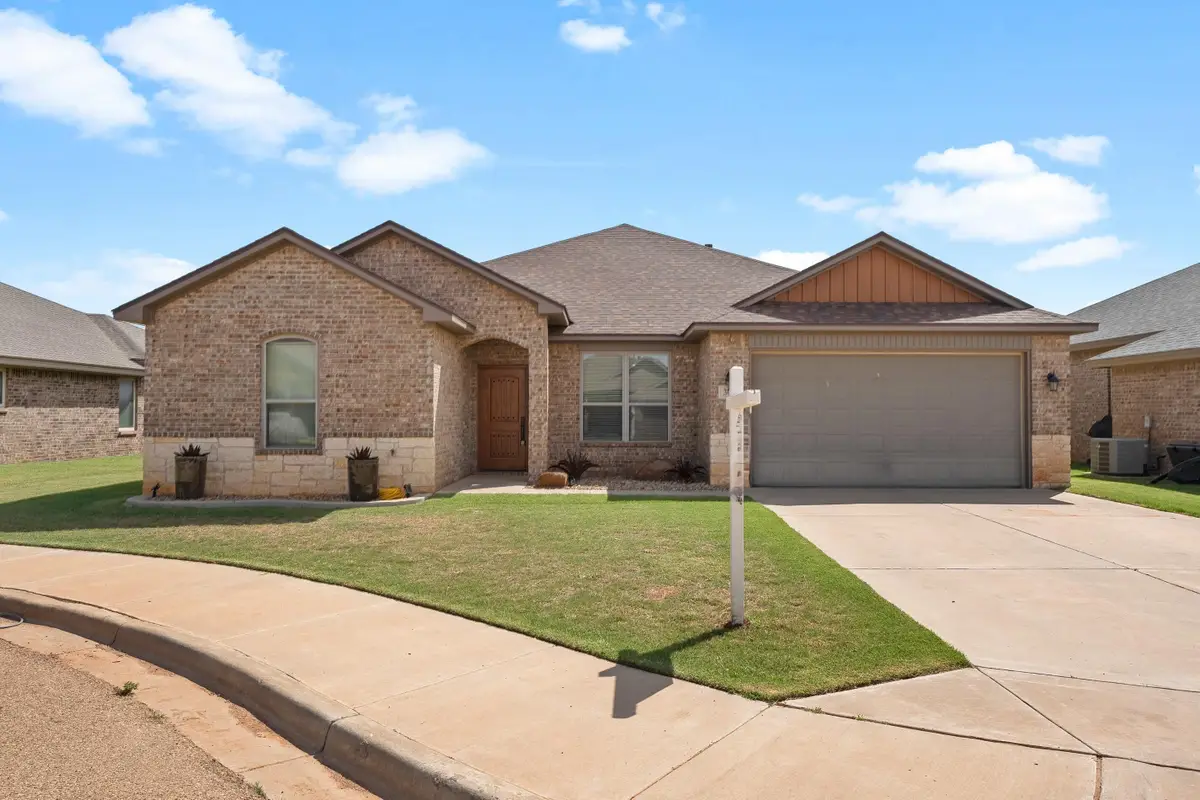 306 Hampshire Avenue, Wolfforth, TX 79382 - #1