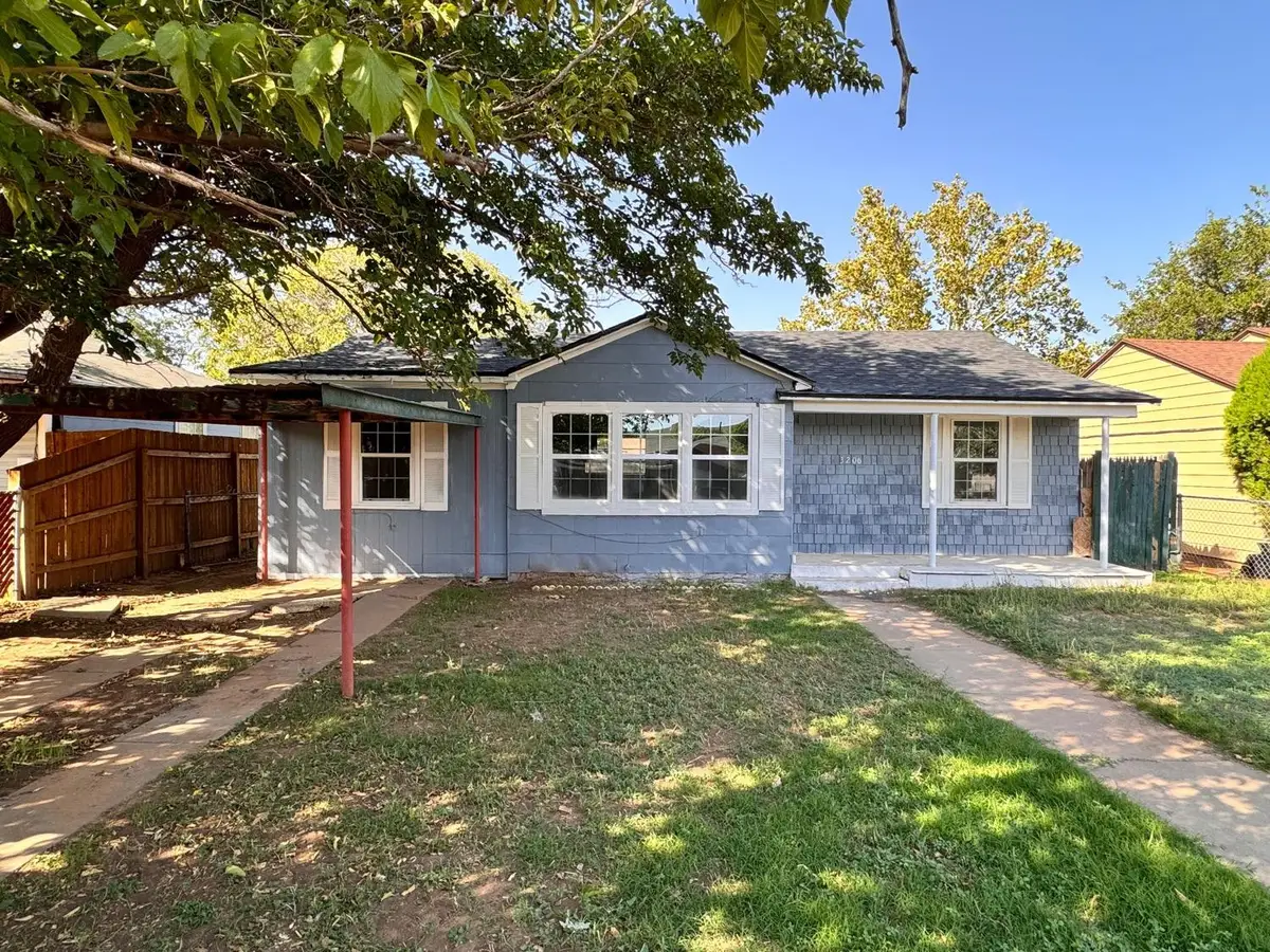 3206 1st Place, Lubbock, TX 79415 - #1