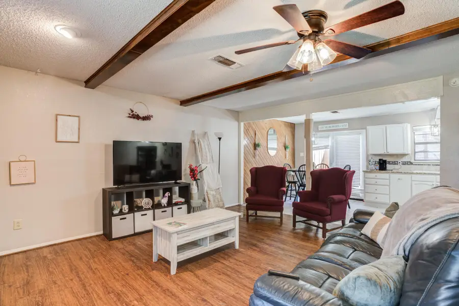 8633 Knoxville Drive, Lubbock, TX 79423 - #3