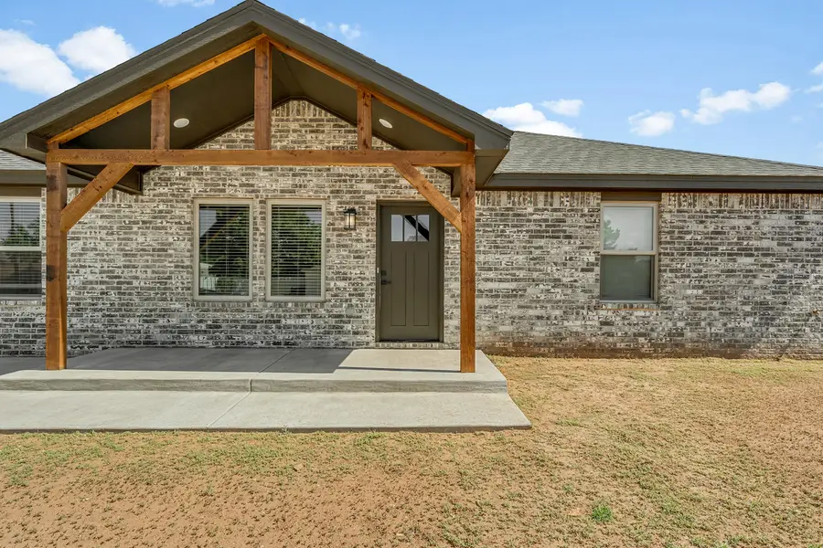 702 11th Street, Abernathy, TX 79311 - #2