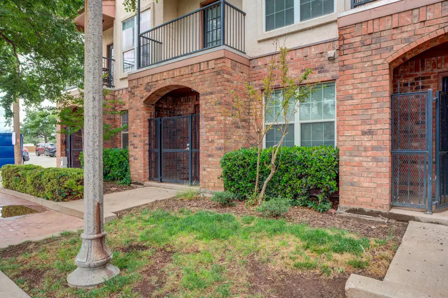 2101 Main Street, Lubbock, TX 79401 - #3