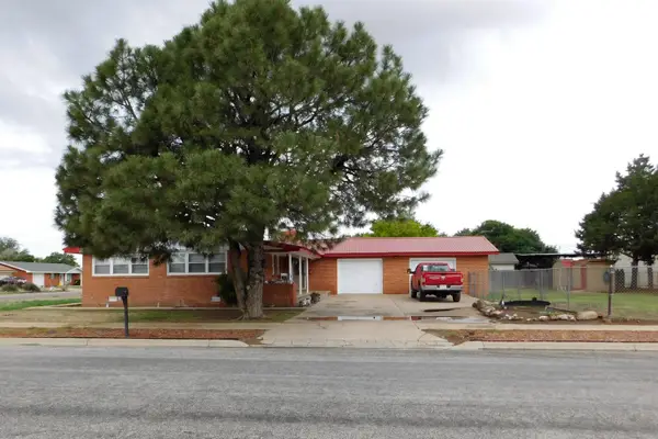 122 W 16th Street, Muleshoe, TX 79347