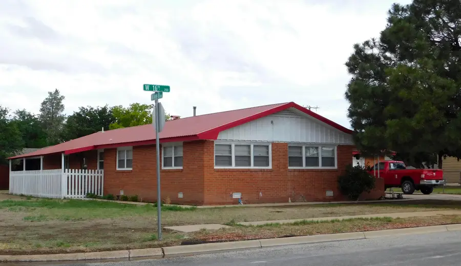 122 W 16th Street, Muleshoe, TX 79347 - #3