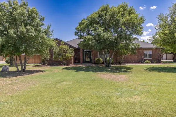 8117 County Road 7610, Wolfforth, TX 79382