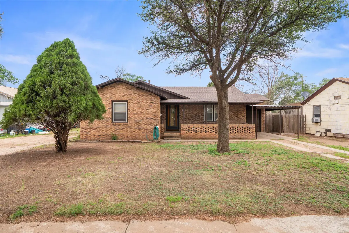 1206 Avenue J, Levelland, TX 79336 - #1
