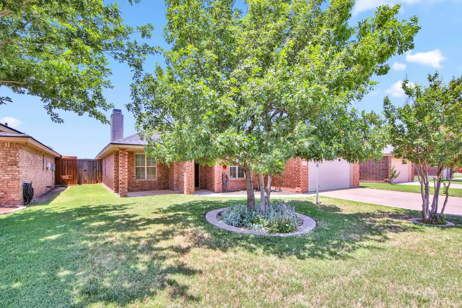 9806 Iola Avenue, Lubbock, TX 79424 - #3