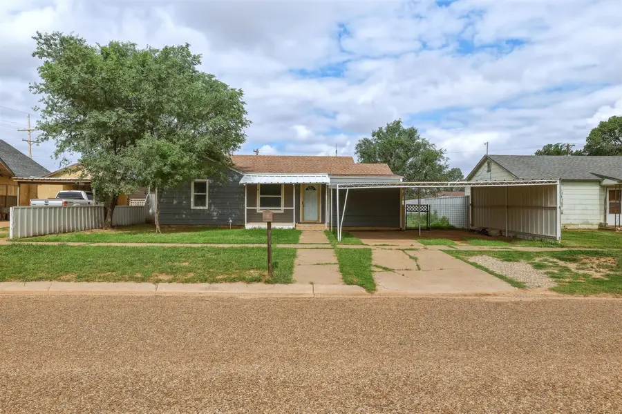 205 N Emerald Street, Crosbyton, TX 79322 - #2