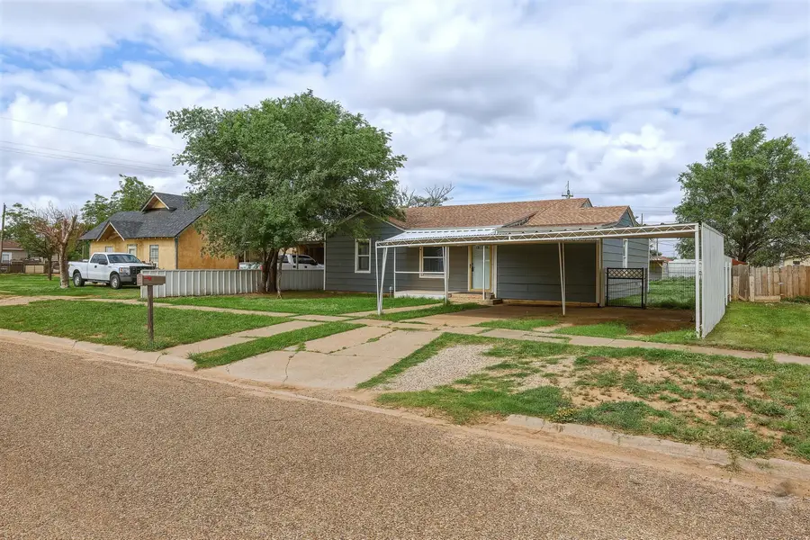 205 N Emerald Street, Crosbyton, TX 79322 - #3