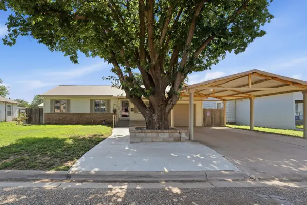 1020 S 14th Street, Slaton, TX 79364