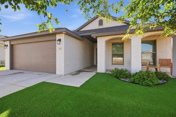 2912 Abbeville Avenue, Wolfforth, TX 79382