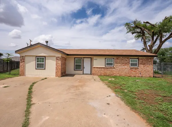 2621 E Baylor Street, Lubbock, TX 79403