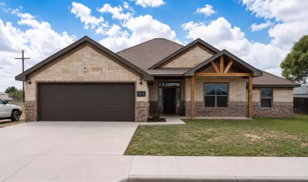 301 Shin Oak Drive, Denver City, TX 79323