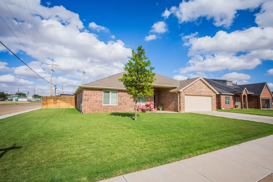 802 Birch Street, Idalou, TX 79329 - #2