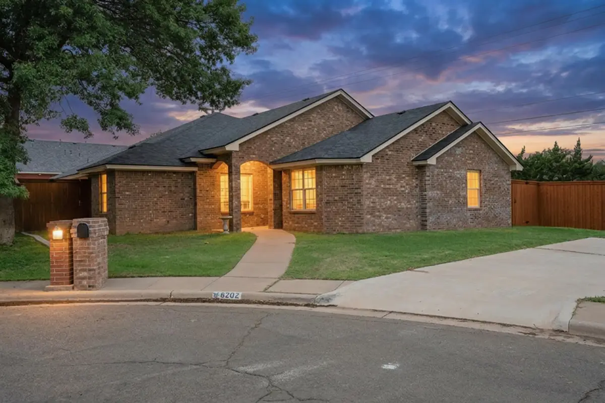 8202 Clinton Avenue, Lubbock, TX 79424 - #1