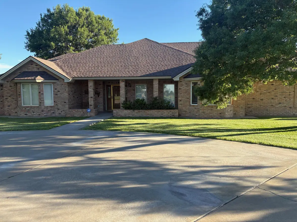 1419 W Avenue J, Muleshoe, TX 79347 - #1