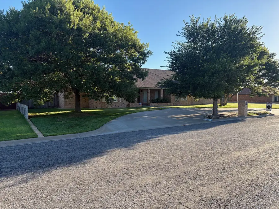 1419 W Avenue J, Muleshoe, TX 79347 - #3