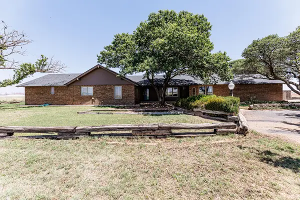 3261 I-27, Abernathy, TX 79311