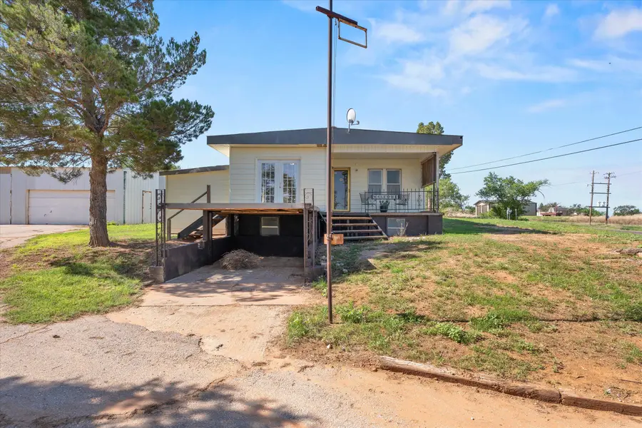 202 S 14th Street, Brownfield, TX 79316 - #2